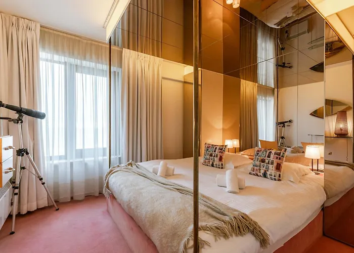 Huswell - Stylish With Sea View