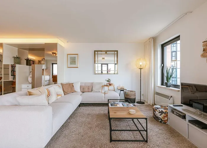 Huswell - Stylish With Sea View Apartment Ostend